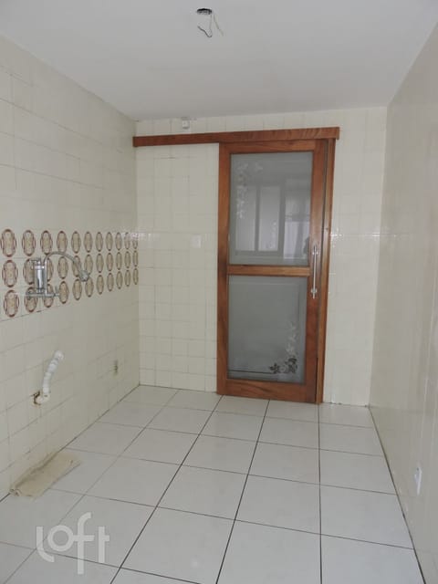 Image 2 - 249250